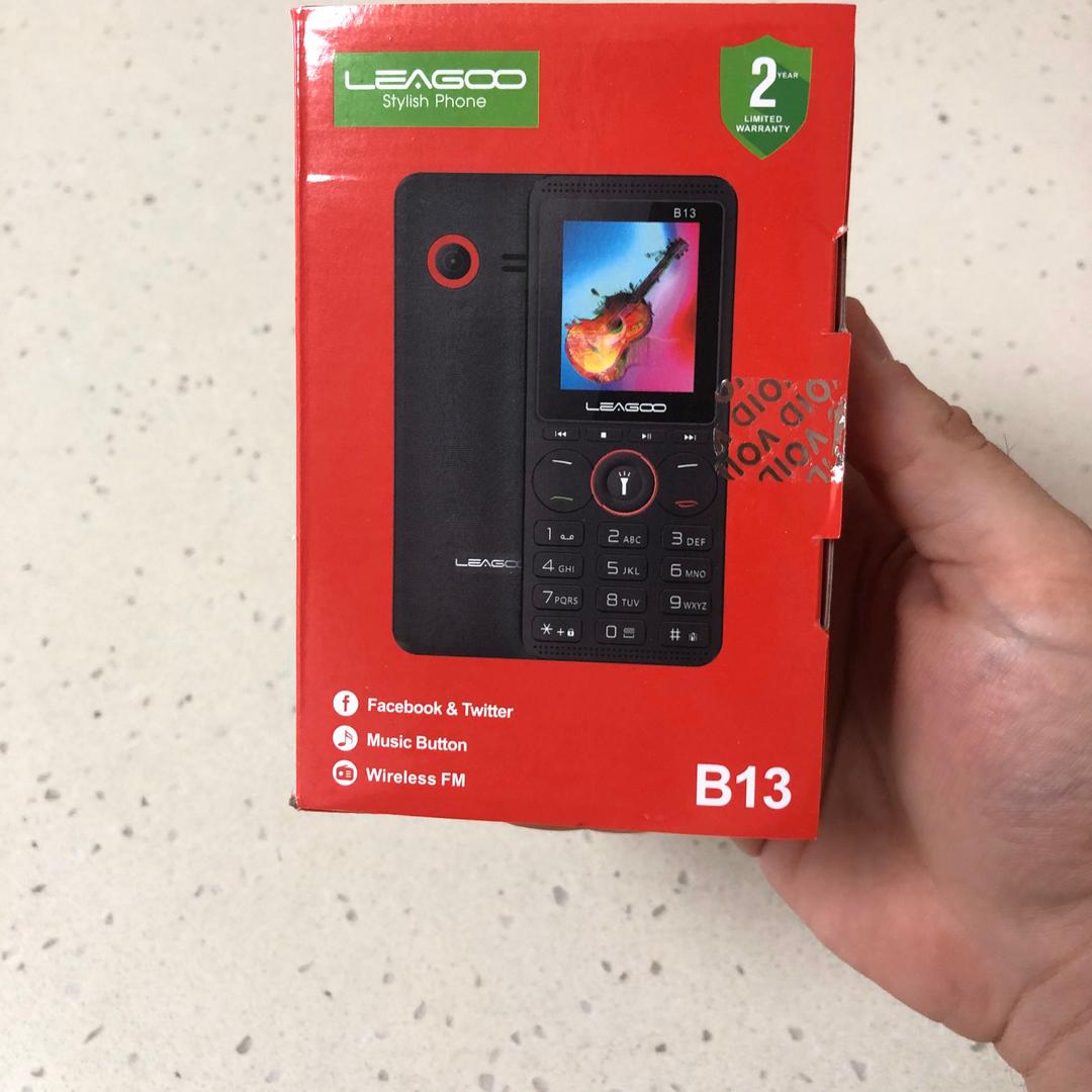 טלפון בגודל כרטיס אשראי מהמם!! חדש 