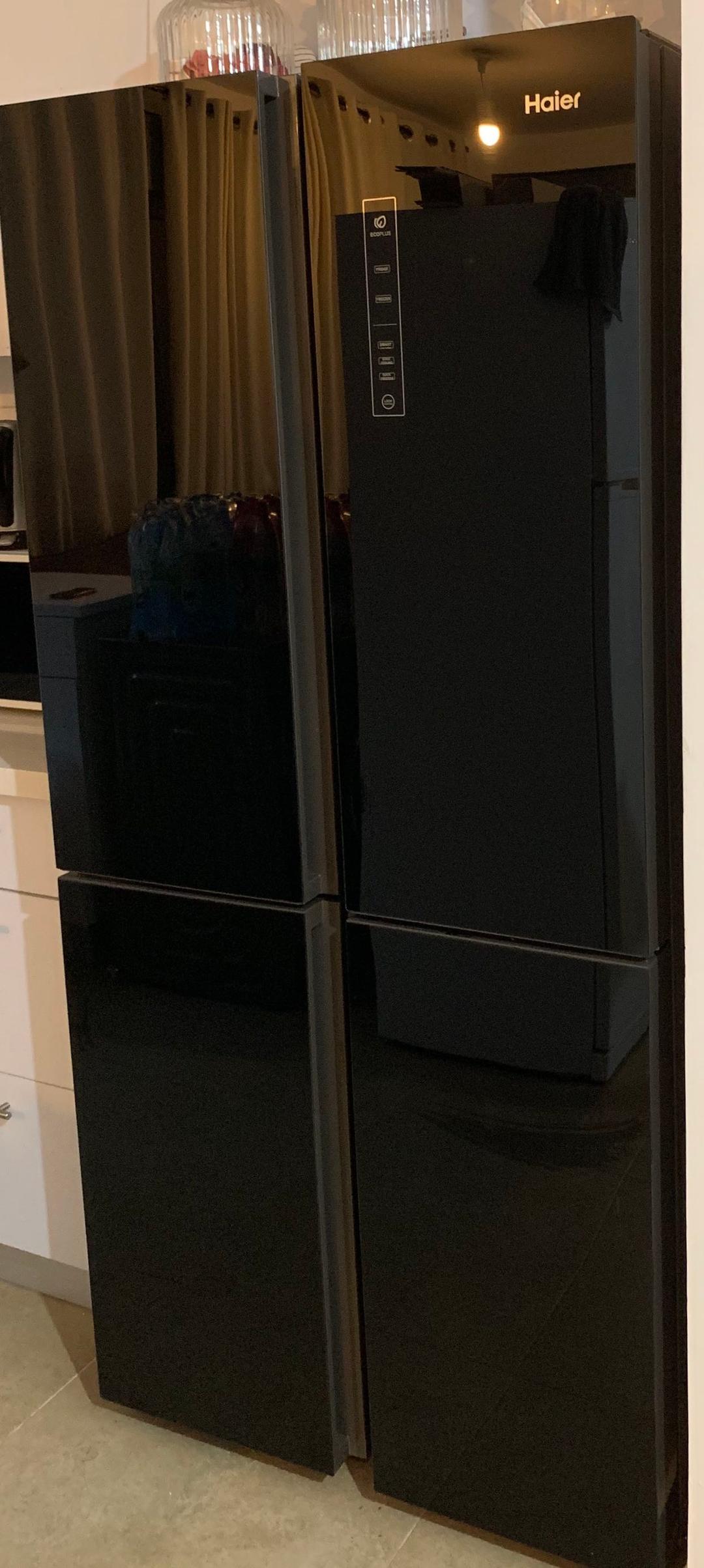 למכירה מקרר חדש של haier הדגם המפואר גמיש מעט במחיר  
לפעולה שקטה וחיסכון באנרגיה *מדחס INVERTER*
*MULTI COOLING*מערכת זרימת אוויר מעגלי 
*AIR CURTAIN* וילון אוויר המונע כניסת חום בפתיחת הדלתות
* No Frost* הקפאה ללא היווצרות קרח
צגLED  חיצוני
שליטה מלאה בטמפ' ובמצבי הפעולה השונים
מצב חופשה – פונקציית חסכון אנרגטי בעת היעדרות ממושכת