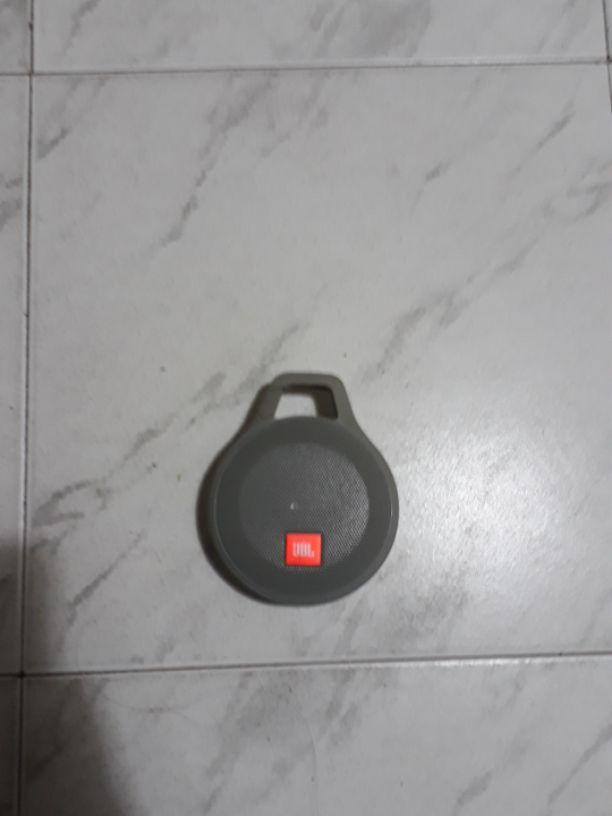 בוקסה JBL