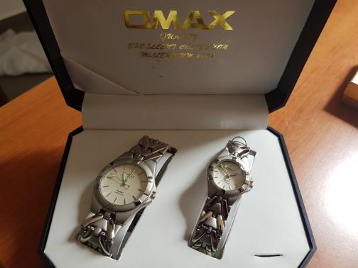 זוג שעוני OMAX 