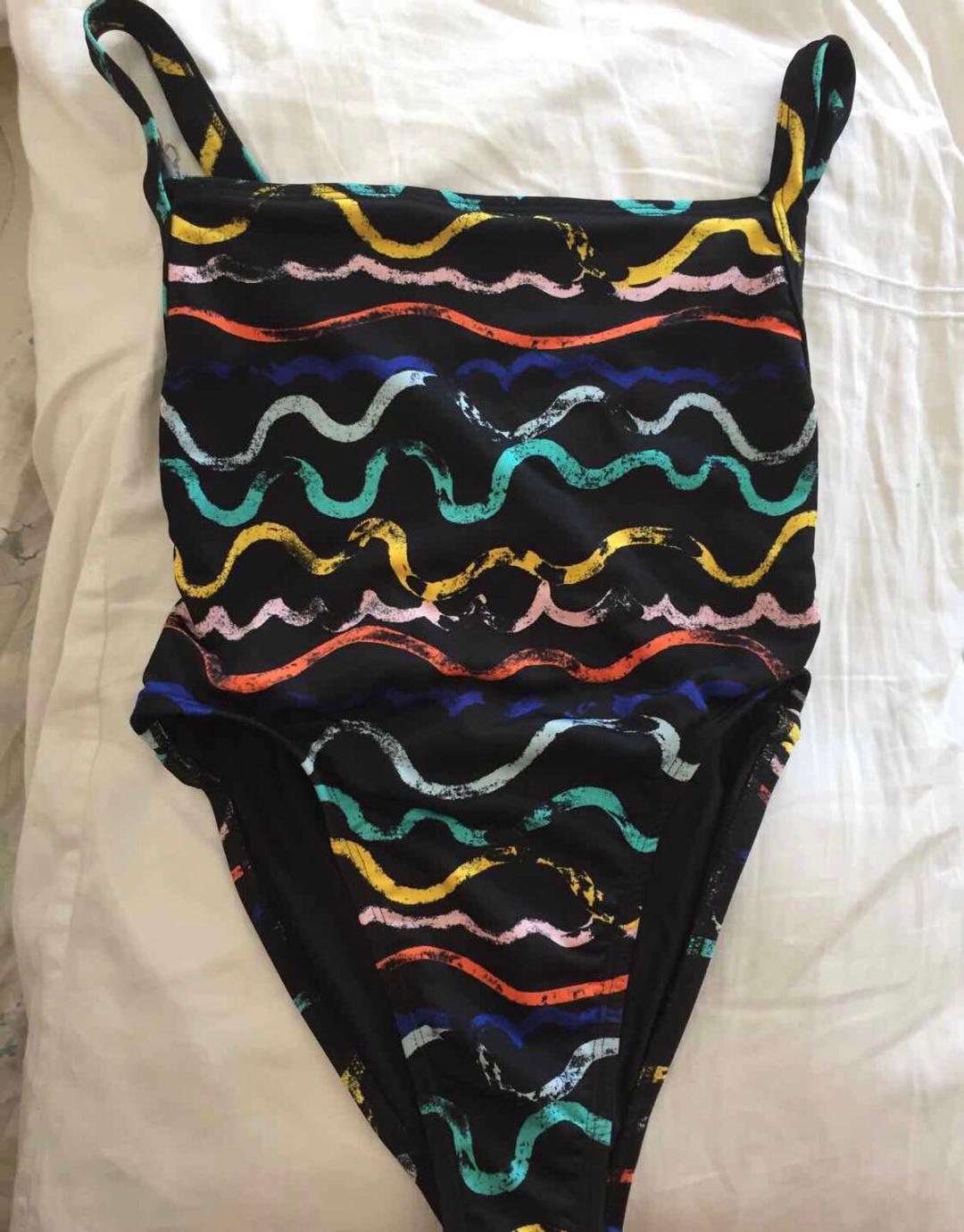 American apparel - בגד ים שלם 
