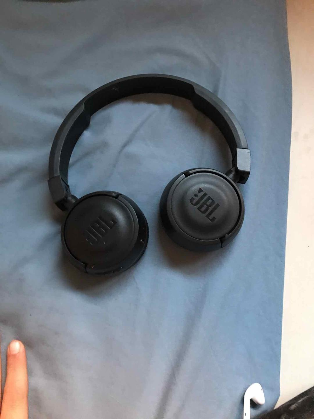 אוזניות jbl