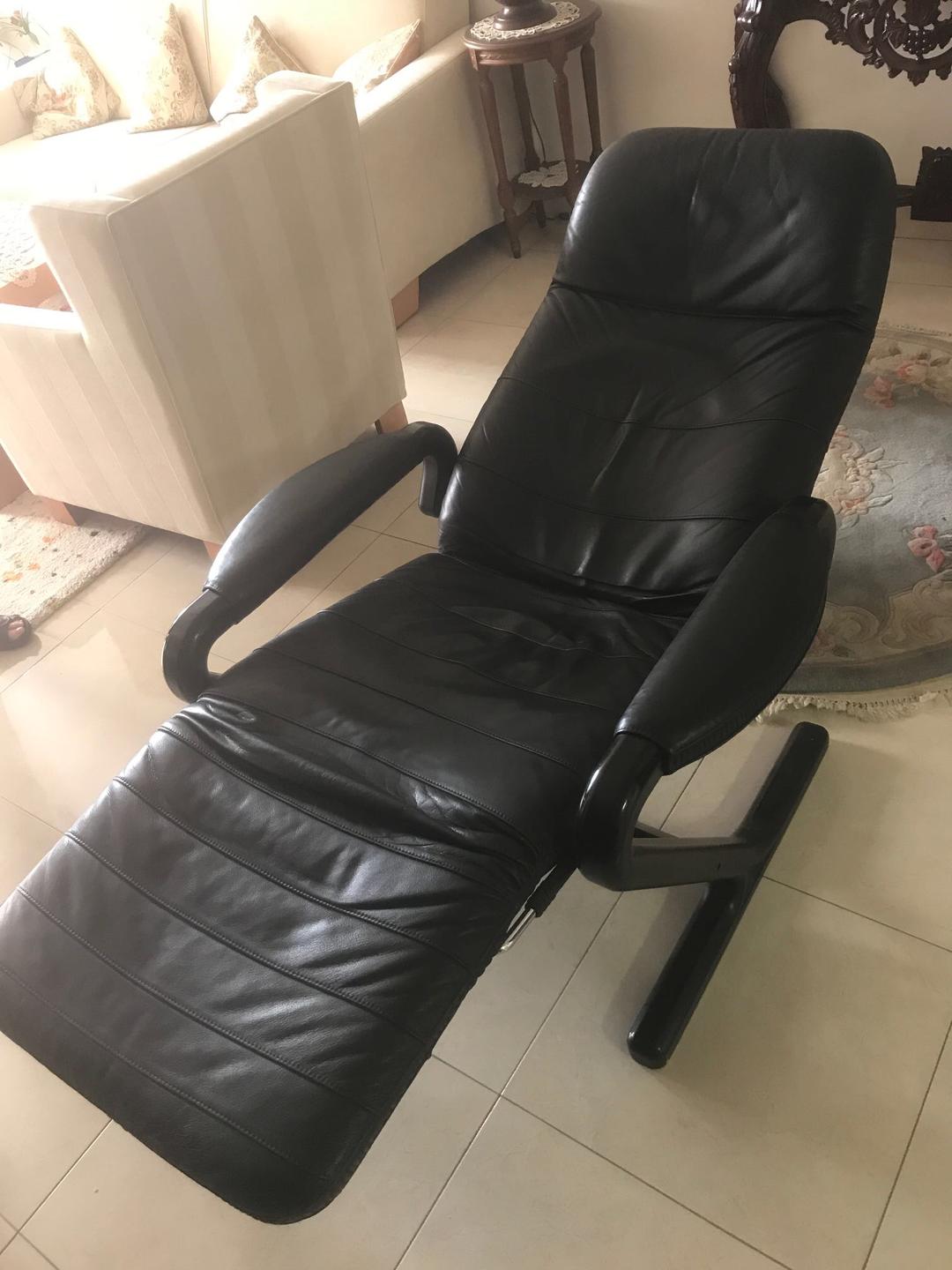 כורסת טלוויזיה מעור במצב מצויין
