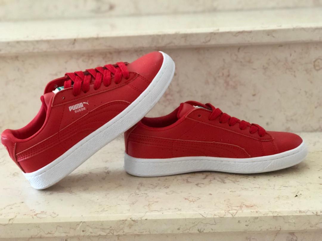 נעלי PUMA