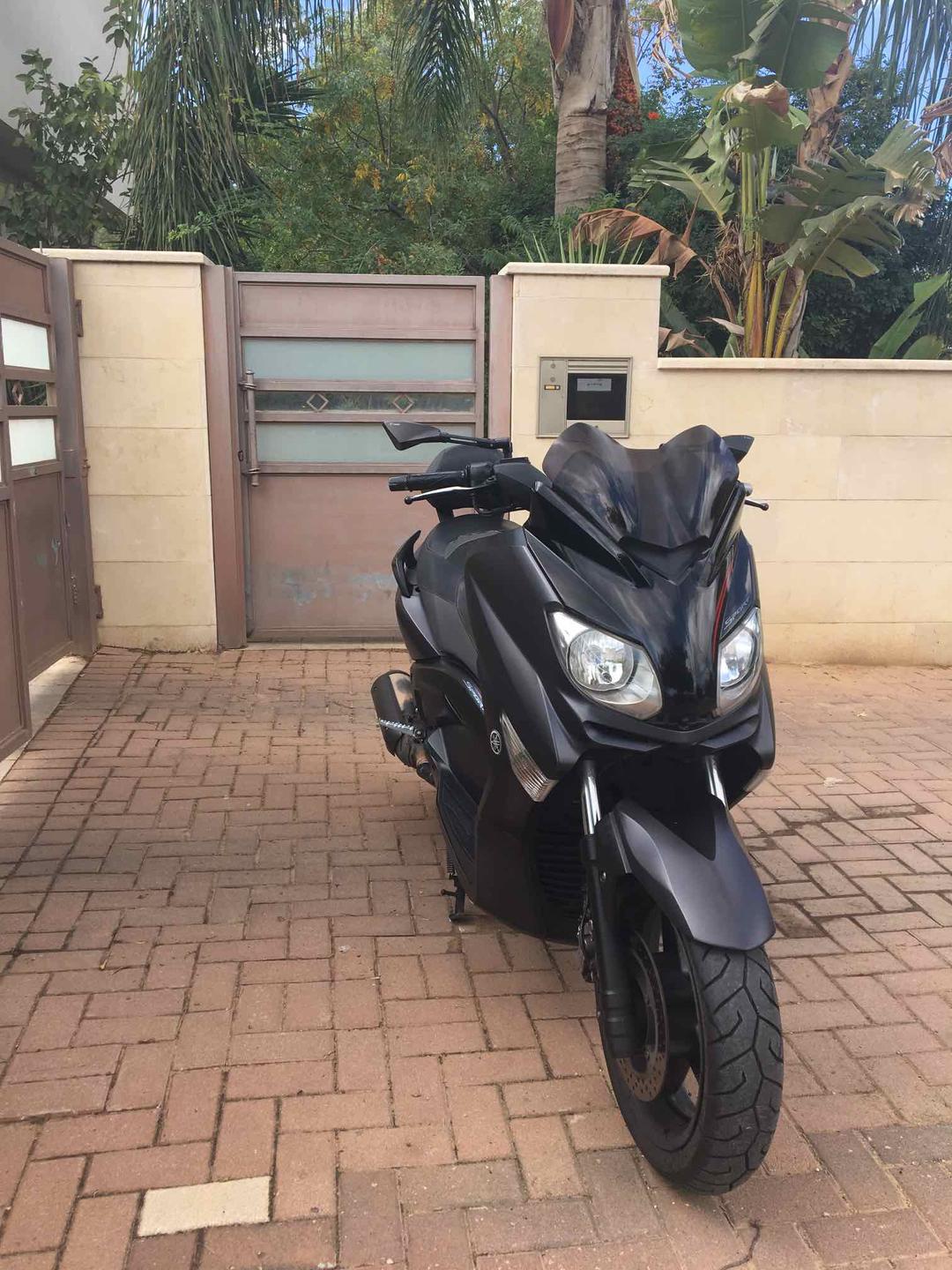 Xmax 250 Sport