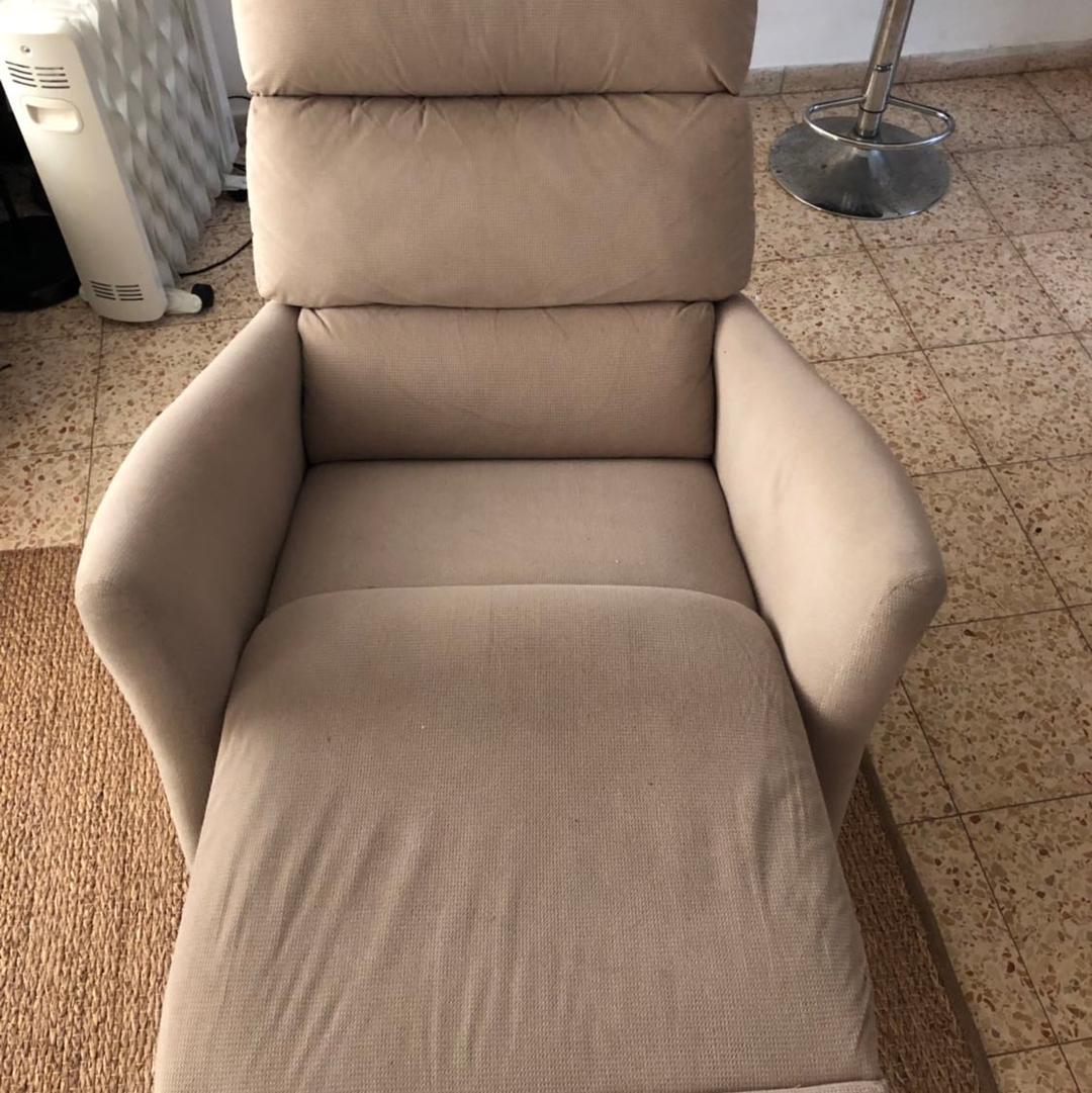 כורסת דר גב כחדשה כולל חשבונית עלתה 2000₪ לפני שנה 