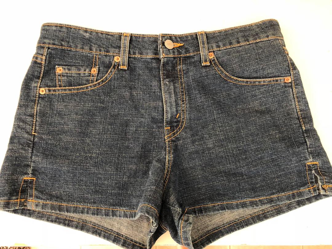 Levis shorts 