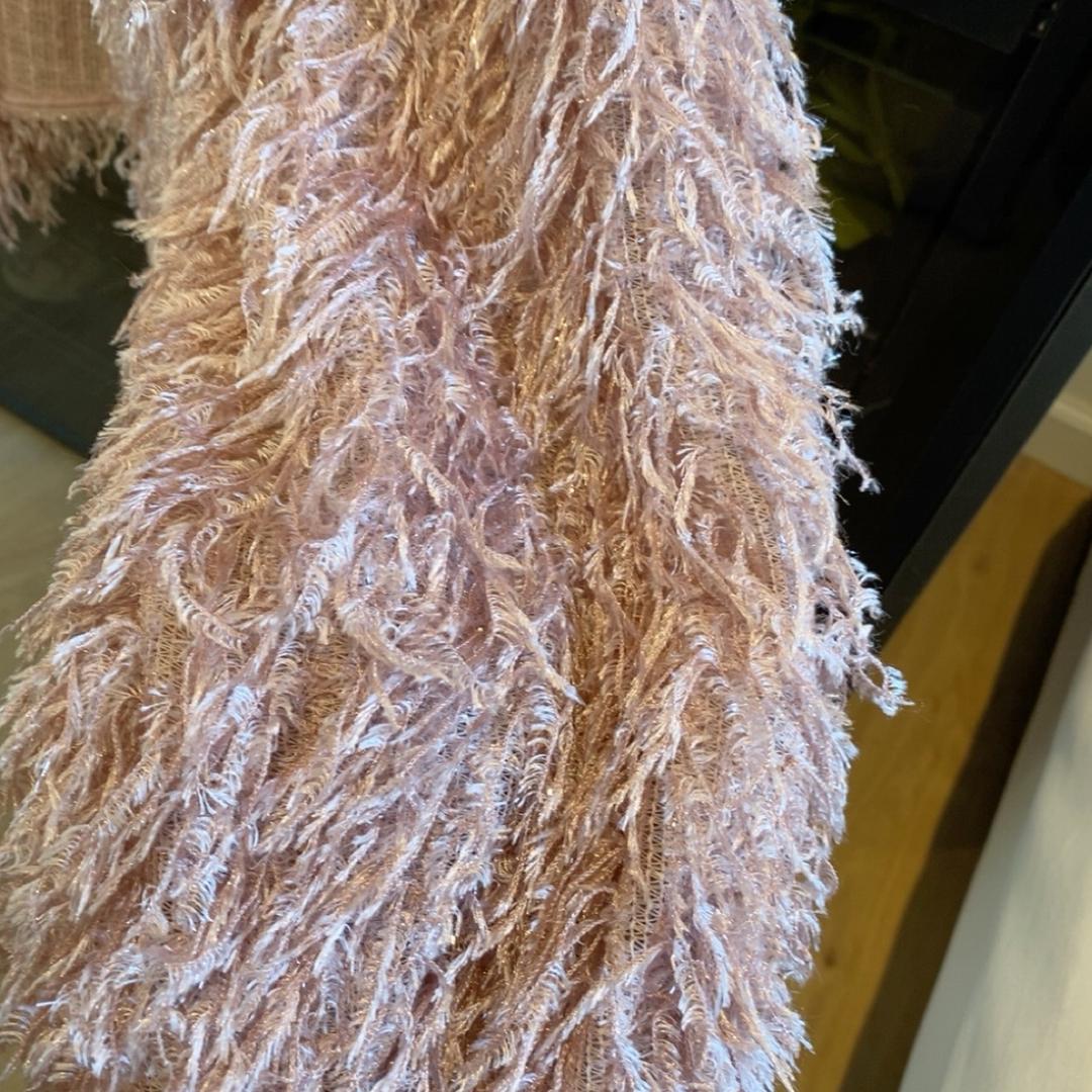 גקט נוצות מהמם של Bershka size L