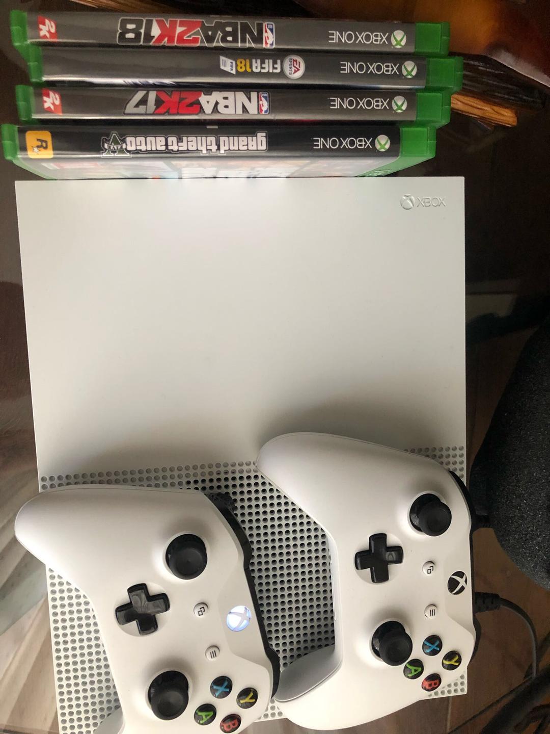 Xbox one s 500gb