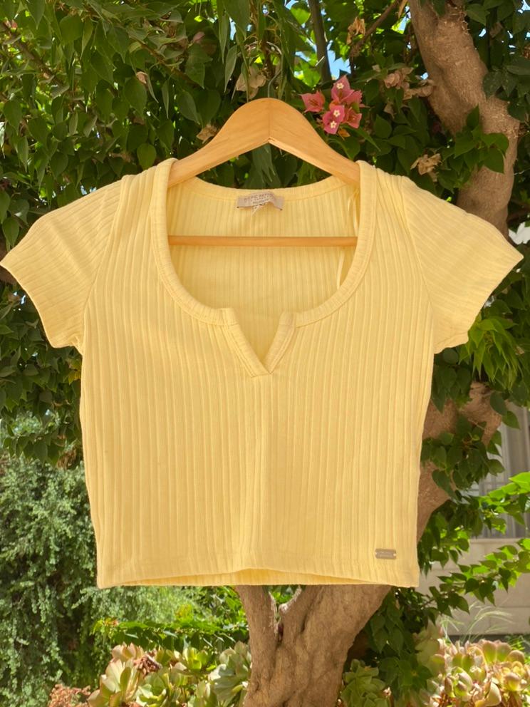 חולצה מ Pull & Bear לא נלבשה מעולם
