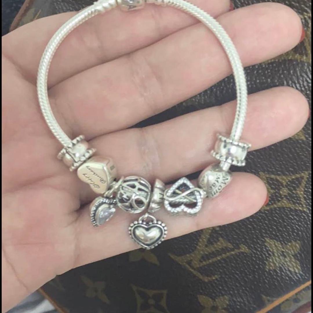 צמיד פנדורה מקורי+ צארמס