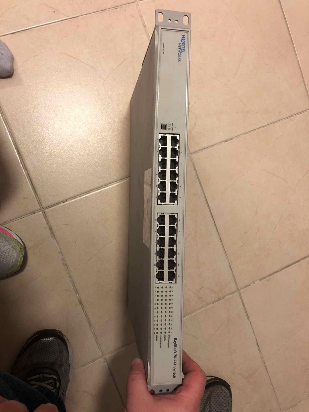 סוויטץ של נורטל 24 פורטים
