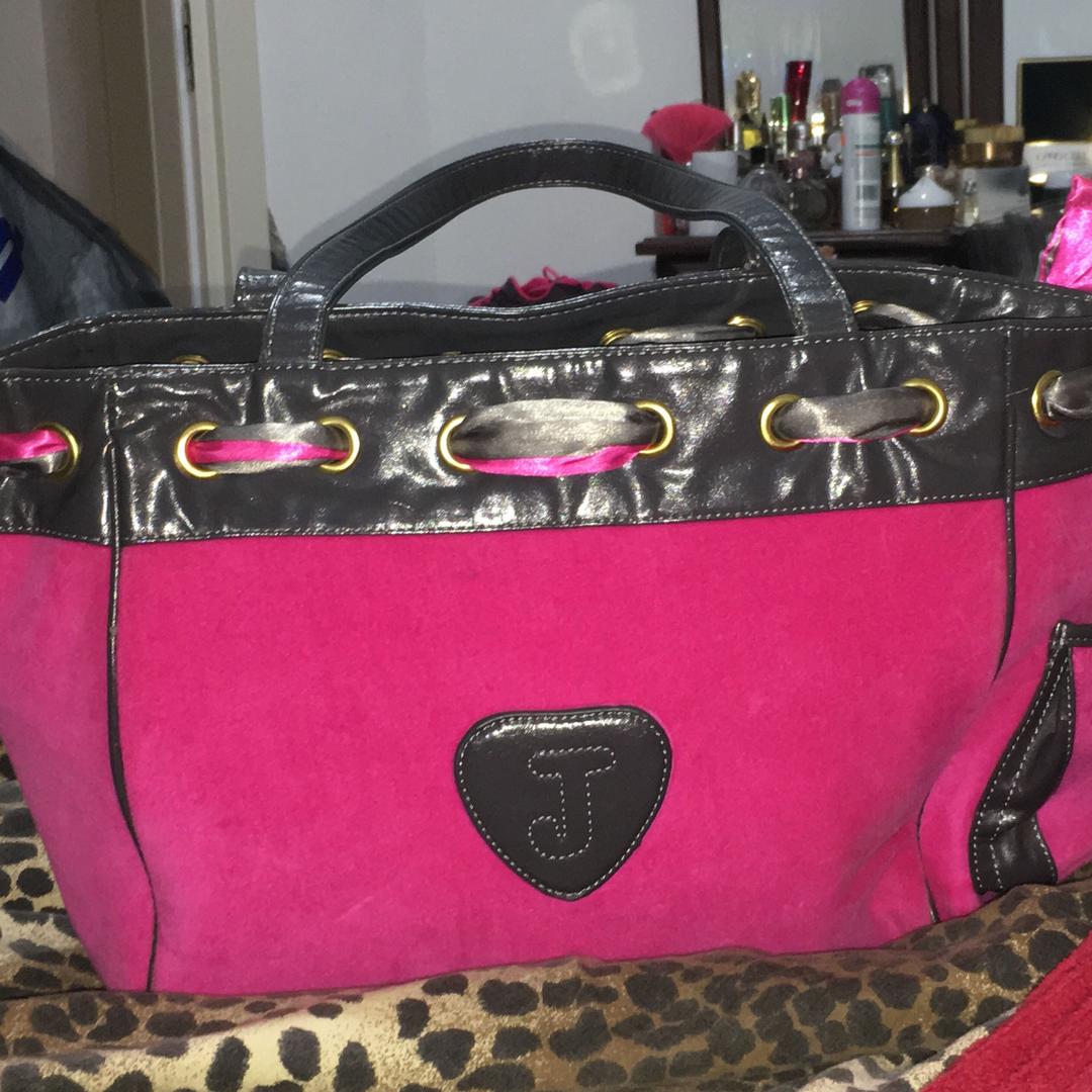 תיק של המותג היוקרתי juicy couture 