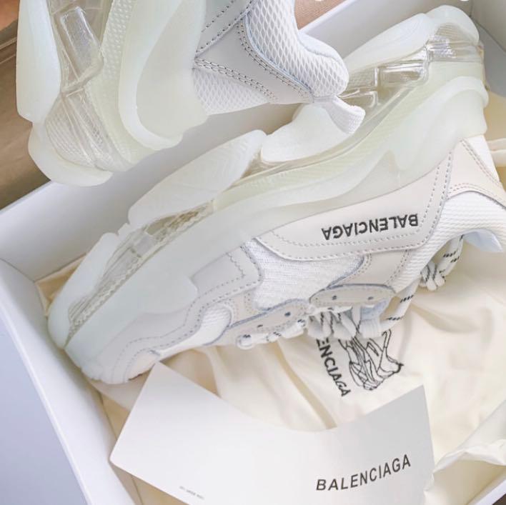 נעלי ספורט Balenciaga אם אתה מעוניין לכתוב באופן אישי