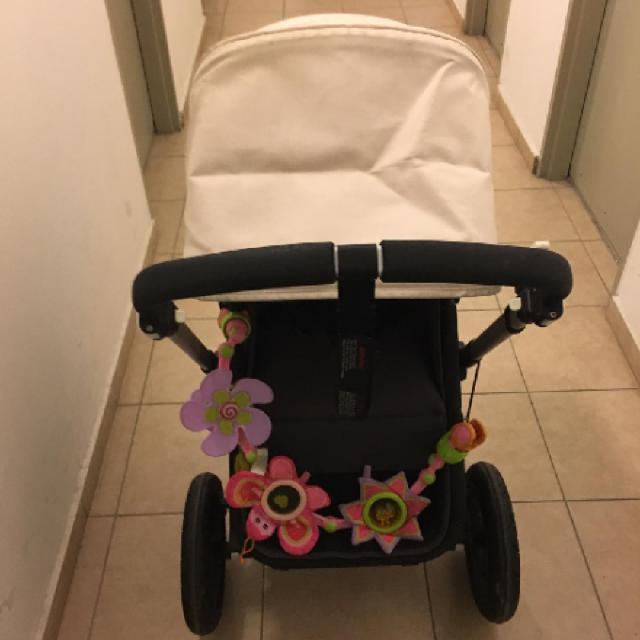 בוגבו קמיליון3 כולל אמבטיה,טיולון וכיסוי גשם. מחיר גמיש