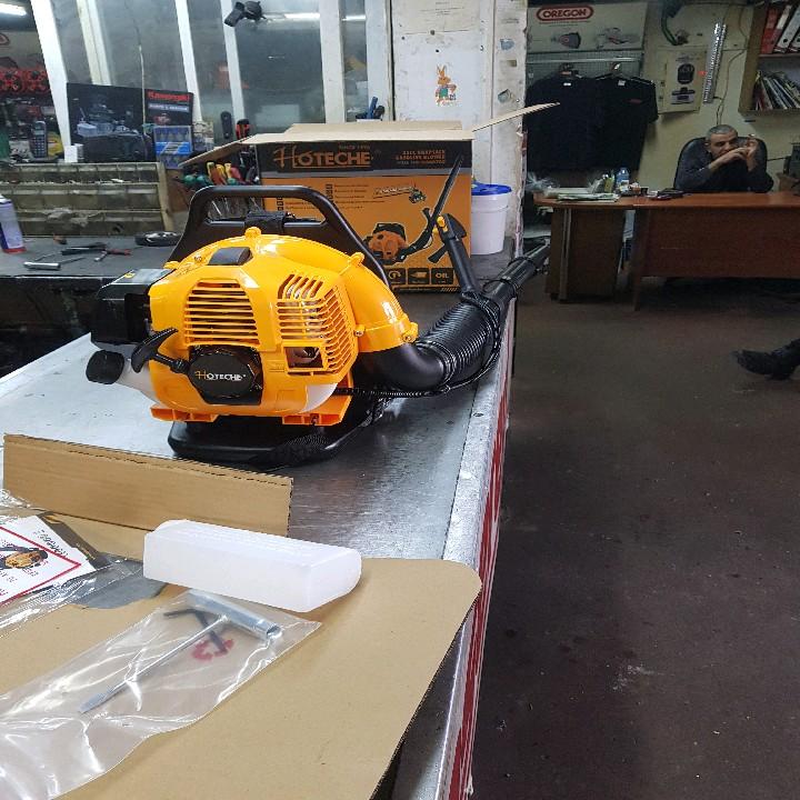 מציאה! מפוח גב בנזין חדש בקרטון .מקצועי +אחריות יבואן לשנה . מחיר חניות מעל 1500 ₪ מחיר נדרש רק 899 ₪ איסוף אזור מנשה חדרה.משלוח במרכז הארץ חינם. כל הקודם זוכה!!!🙏