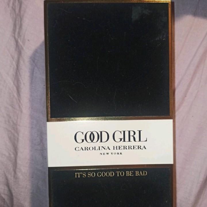 בושם good girl