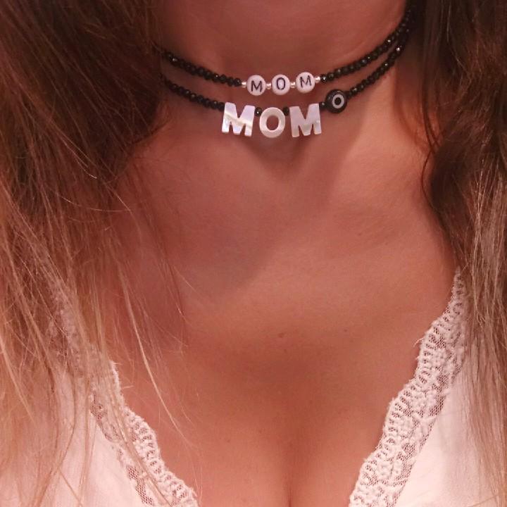 שרשרת MOM