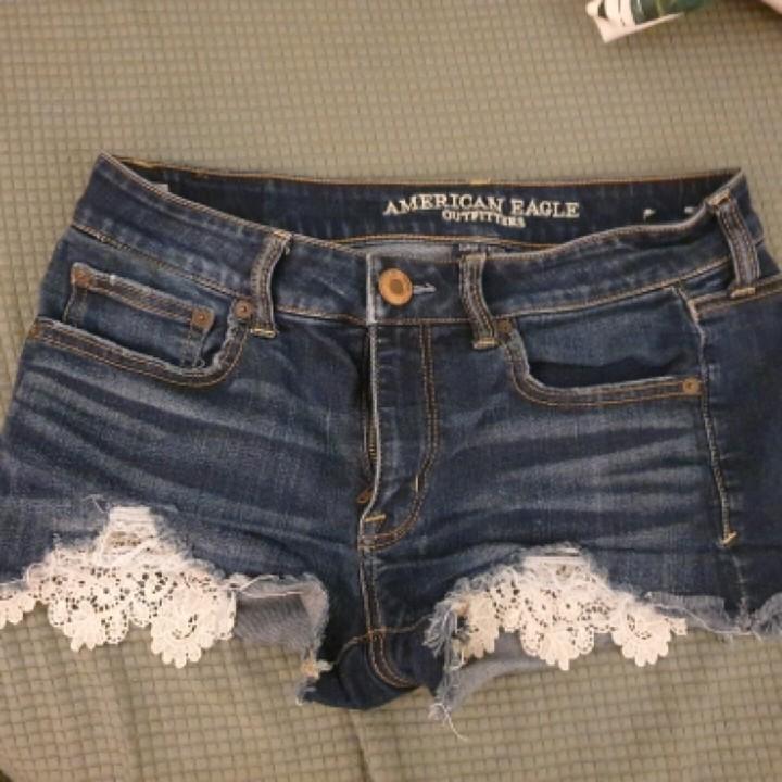 שורט של אמריקן איגל