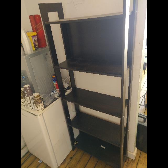 כונן מדפים