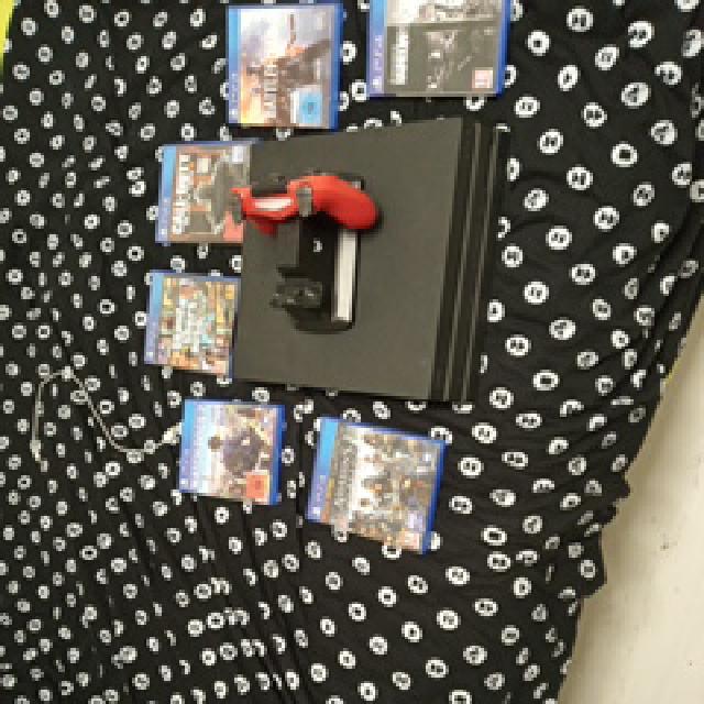 סוני 4 פרו מצב מצויין עובד כמו חדש