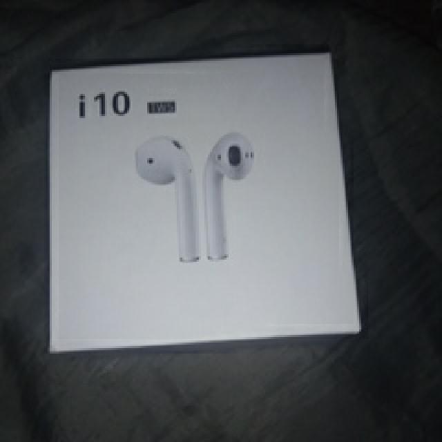 i10 tws