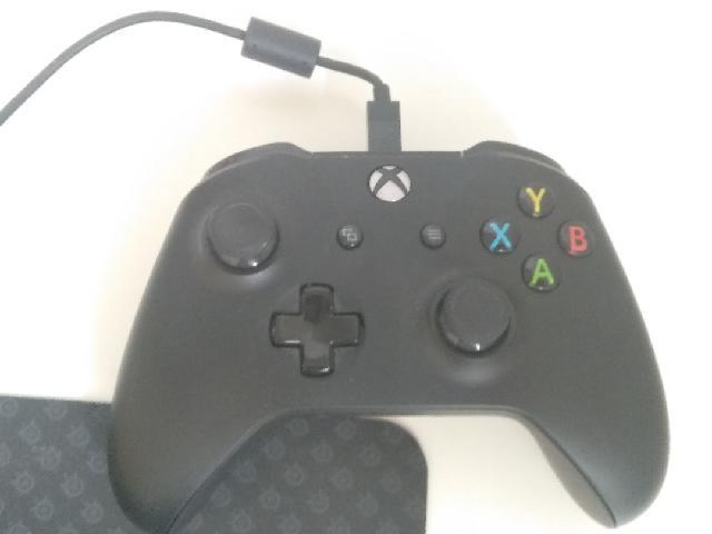שלט Xbox one+כבל מותאם למחשב