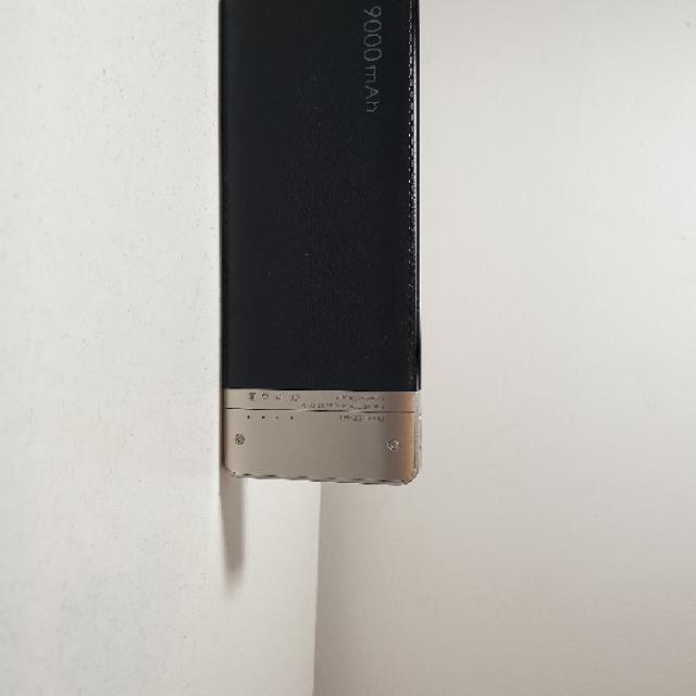 למכירה 🔋מטען_ ניידWST 9000mAh-DP663 כמו חדש🔥 לא השתמשו בו במצב מצוין מחזיק להרבה זמן🏖 0507557587