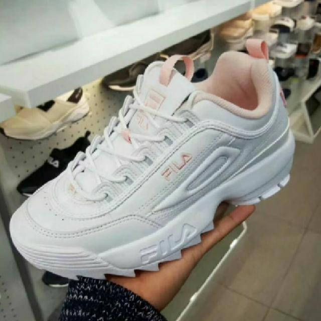 נעלי FILA