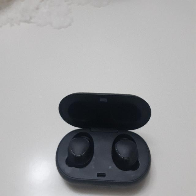 האוזניות  SAMSUNG GEAR ICON X 2018