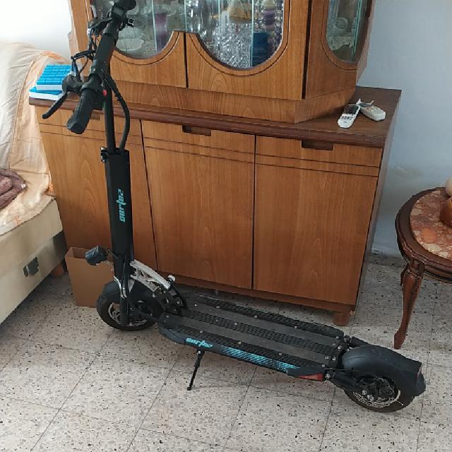 קורקינט קורטז חשמלי למכירה