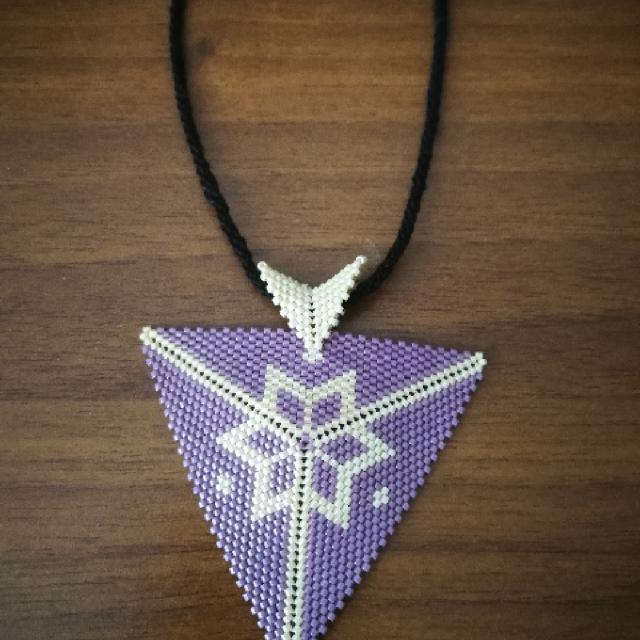 תליון חרוזים עבודת יד מהמם