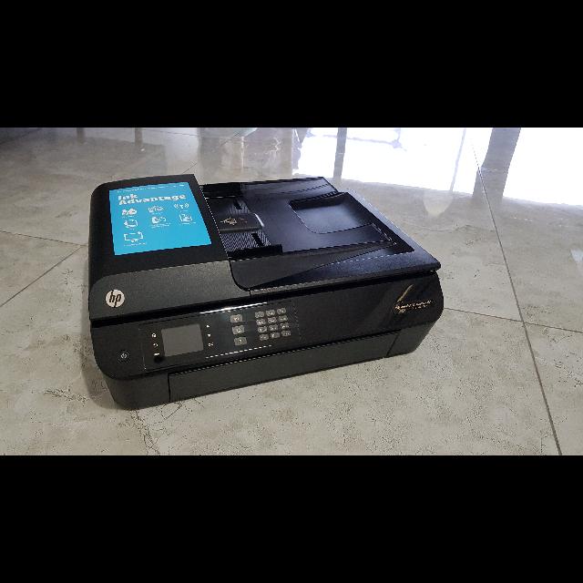 למכירה מדפסת משולבת HP Deskjet 4645