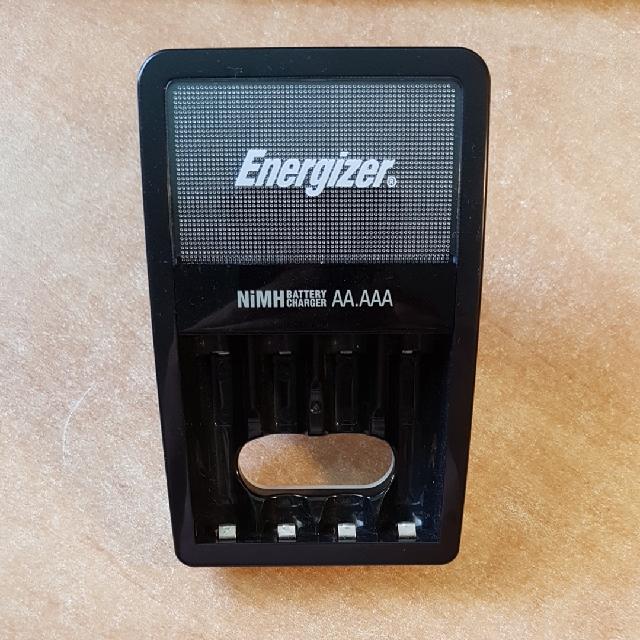מטען סוללות של Energizer